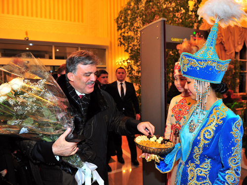 Cumhurbaşkanı Gül AGİT Zirvesi İçin Kazakistan'da
